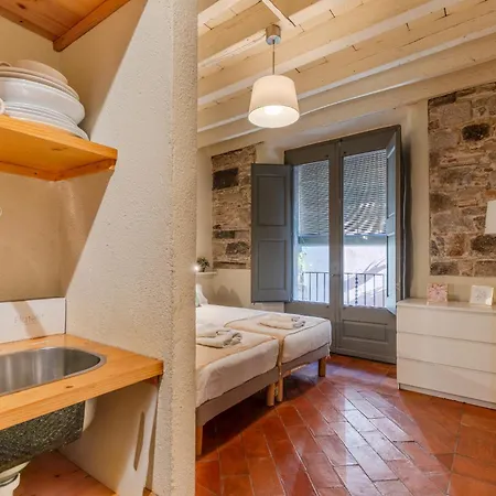 Flateli Ballesteries * Girona