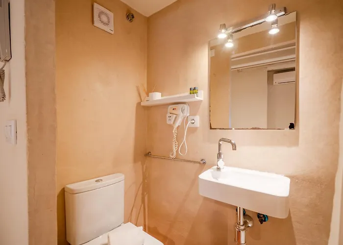 Flateli Ballesteries Διαμέρισμα *