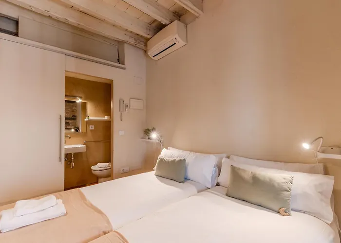 Flateli Ballesteries Χιρόνα