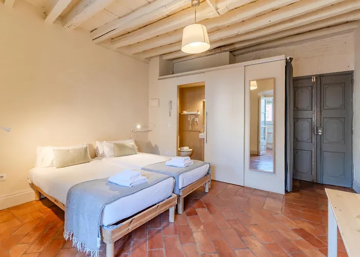 Flateli Ballesteries * Χιρόνα