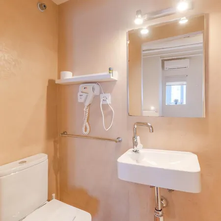 Flateli Ballesteries Апартаменти *