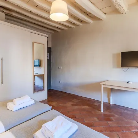 Flateli Ballesteries Girona