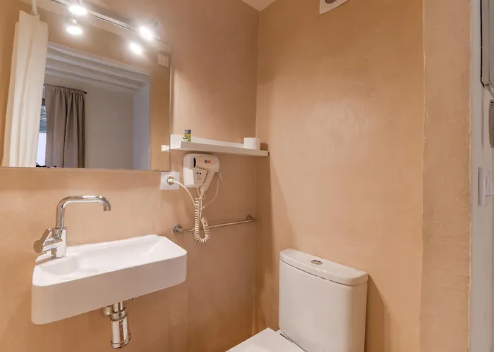 Апартаменти Flateli Ballesteries *