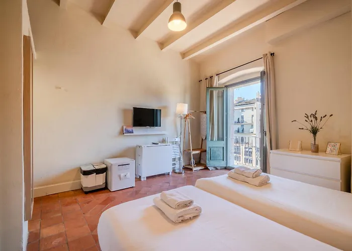 Апартаменти Flateli Ballesteries *